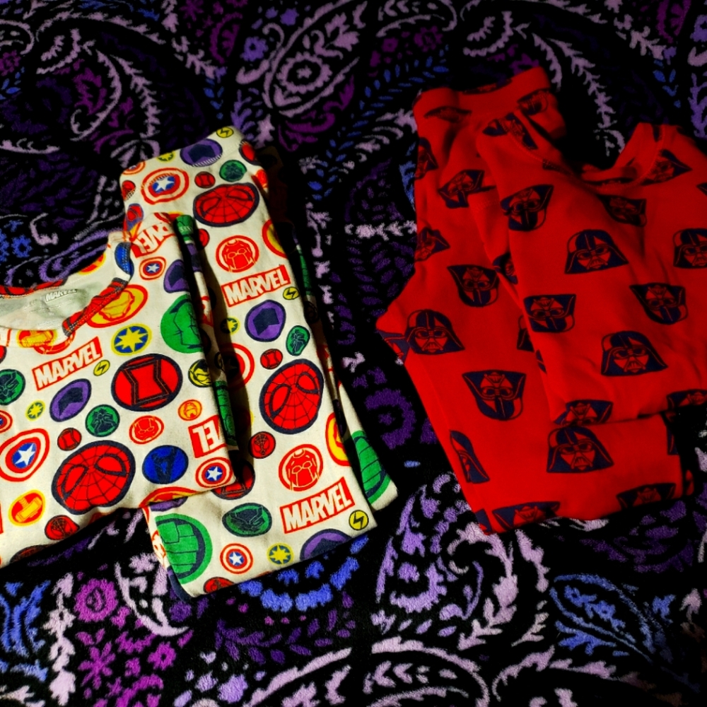 Gap pajamas sets *Marvel & Star Wars*